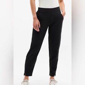 Athleta Brooklyn Mid Rise Ankle Pant Wrinkle-resistant stretch tailored fit 10